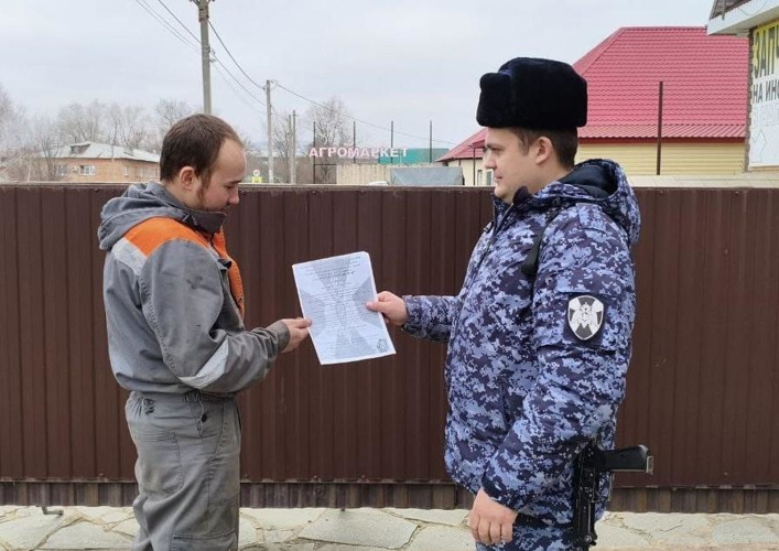 Росгвардейцы провели акцию «Безопасный Новый год»