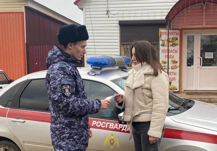 Росгвардейцы провели профилактические беседы с гражданами в рамках акции «Безопасный Новый год» в Соль-Илецке