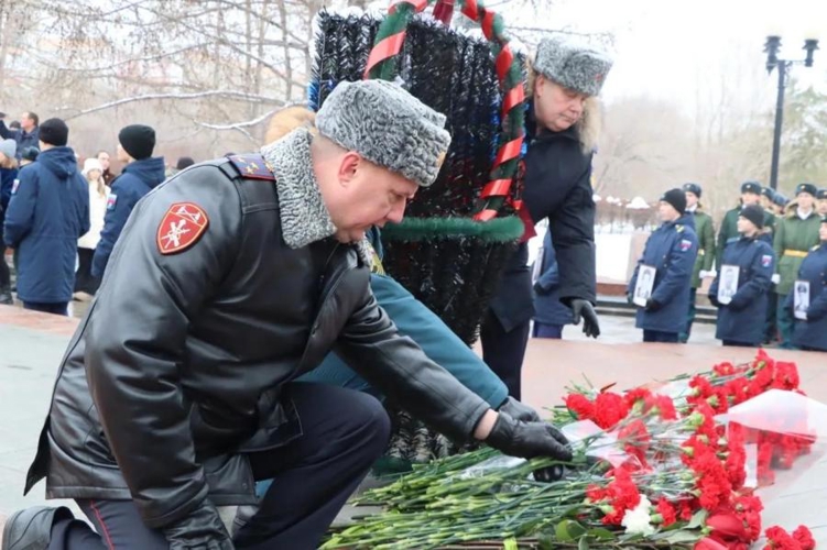 В Оренбурге росгвардейцы почтили подвиг воинов-интернационалистов
