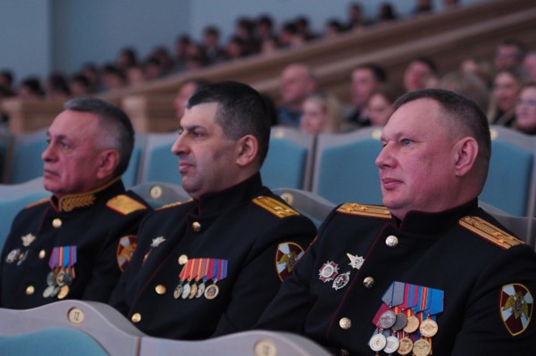 В Оренбурге состоялось торжественное собрание, посвященное 10-й годовщине со дня образования Росгвардии 