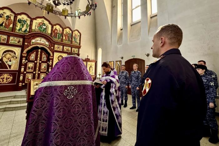 В Оренбурге состоялся праздничный молебен, посвященный Дню войск национальной гвардии