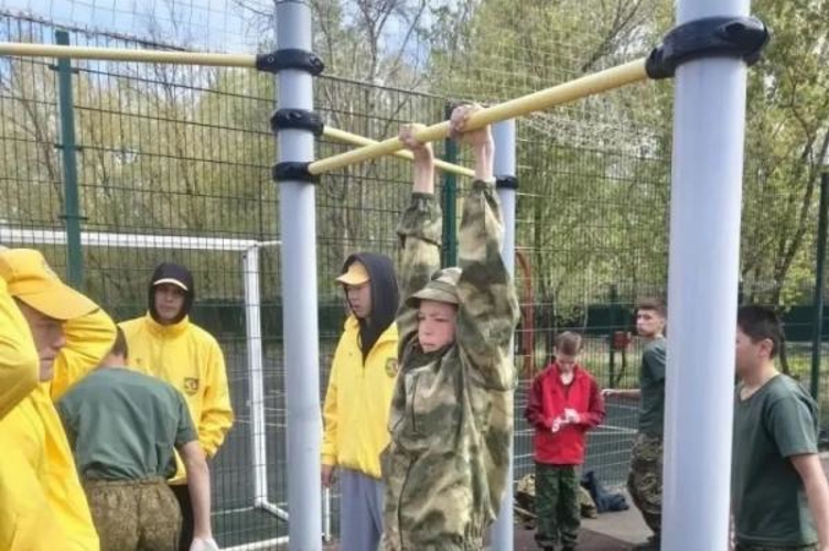 В Оренбурге подшефные Росгвардии кадеты заняли 1 место в зональном этапе Всероссийской военно-патриотической игры «Зарница 2.0»
