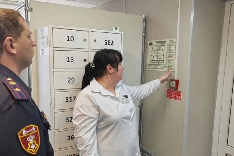 В Оренбургской области росгвардейцы проводят обследование и категорирование объектов почтовой связи 