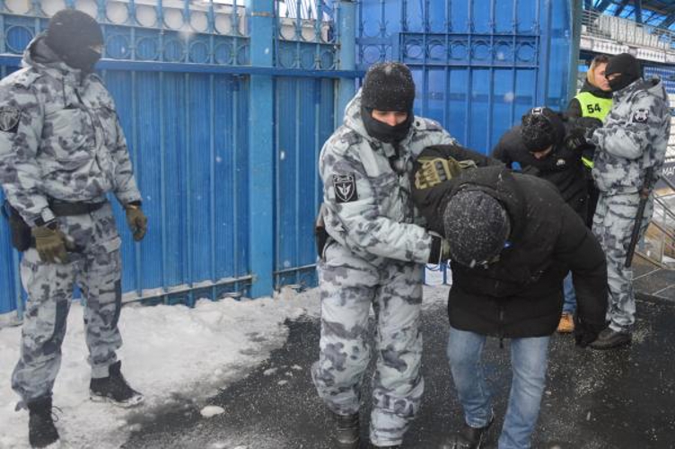 В Оренбурге росгвардейцы провели практические занятия по обеспечению общественной безопасности