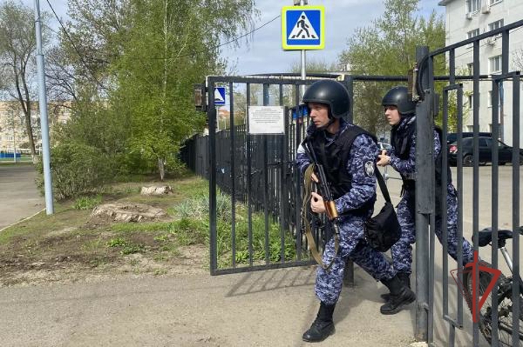 В Оренбургской области росгвардейцы приняли участие в учениях по отработке действий при чрезвычайных ситуациях
