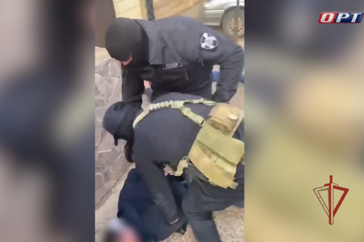 Телесюжет Оренбургского регионального телевидения «ОРТ»: В Оренбурге при поддержке Росгвардии пресечена деятельность группы, сбывавшей контрафактные сигареты (видео)