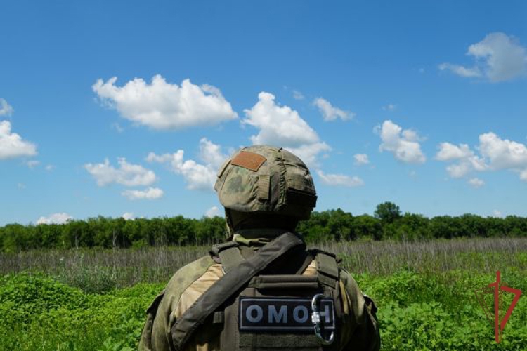 В Оренбургской области росгвардейцы приняли участие в антитеррористическом тактико-специальном учении