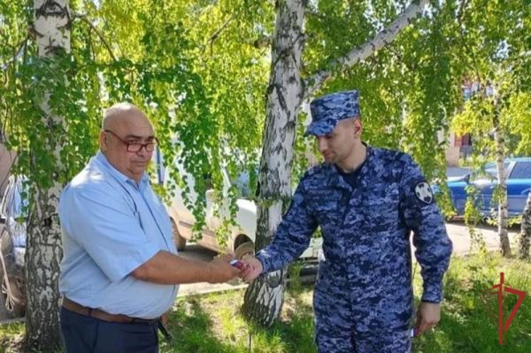 В Оренбургской области росгвардейцы принимают участие в мероприятиях в честь Дня России
