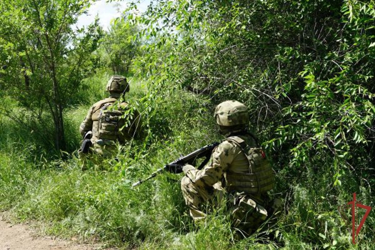 В Оренбургской области росгвардейцы приняли участие в антитеррористическом тактико-специальном учении