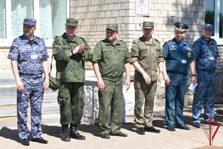 В Оренбургской области росгвардейцы приняли участие в антитеррористическом тактико-специальном учении