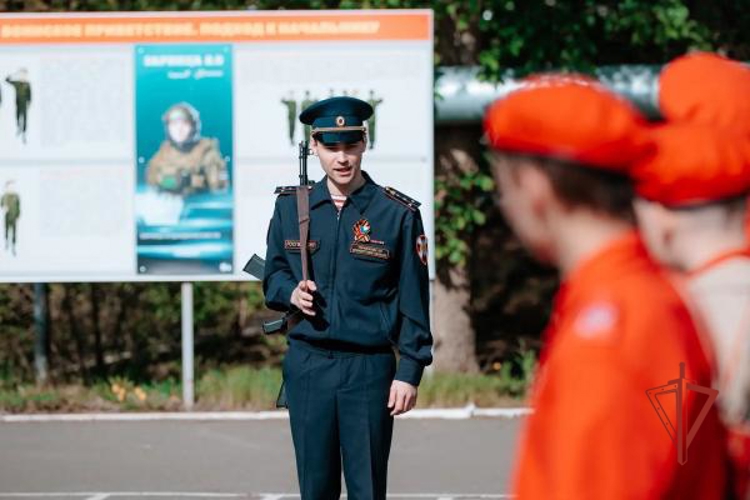 В Оренбурге росгвардеец принял участие в региональном слете молодежи