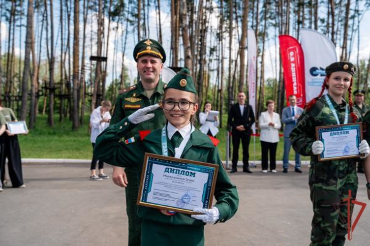 В Оренбурге подшефные кадеты Росгвардии заняли 2 место в региональном этапе Всероссийской военно-патриотической игры «Зарница 2.0»