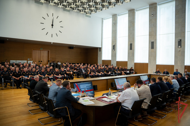 Руководитель управления вневедомственной охраны Росгвардии по Оренбургской области принял участие во Всероссийском совещании-семинаре в Нижнем Новгороде