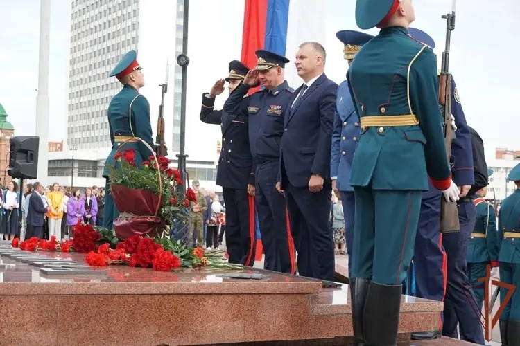 В Приволжье росгвардейцы почтили память жертв терактов в День солидарности в борьбе с терроризмом