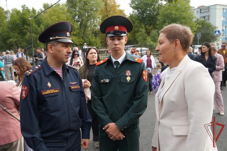 Начальник Управления Росгвардии по Оренбургской области принял участие в торжественных мероприятиях, посвященных празднованию Дня знаний