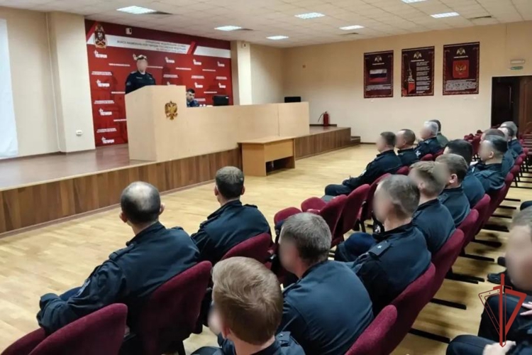 Начальник Управления Росгвардии по Оренбургской области провёл совещание с бойцами спецподразделений